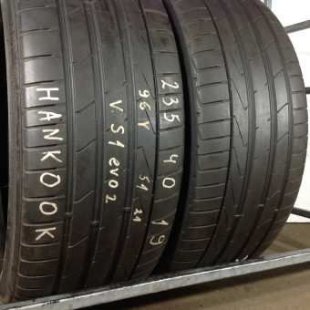 Tires Hankook 235/40/19