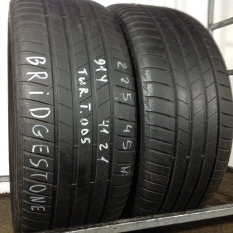 Шини Bridgestone 225/45/17