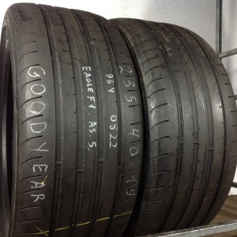 Tires GoodYear 235/40/19