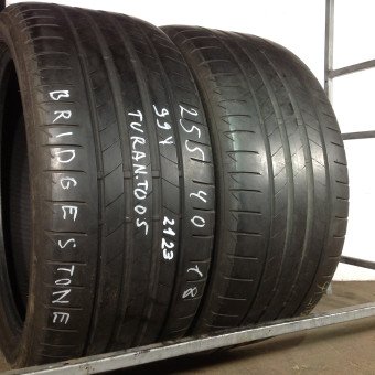 Tires Bridgestone 255/40/18