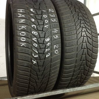 Шини Hankook 235/45/20