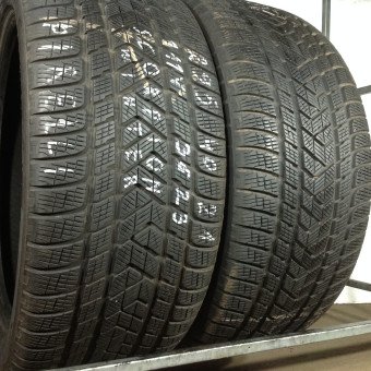 Шини Pirelli 295/40/21