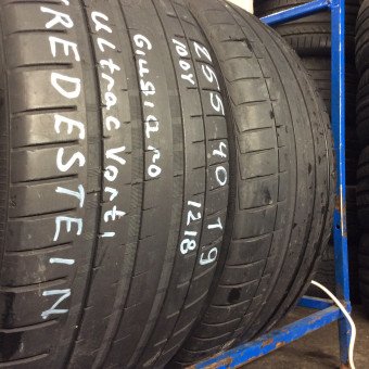 Tires Vredestein 255/40/19