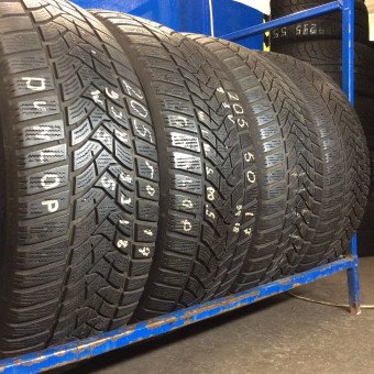 Шини Dunlop 205/50/17
