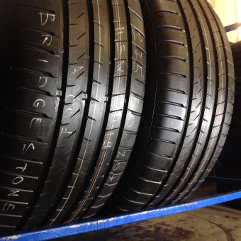 Шини Bridgestone 275/50/20